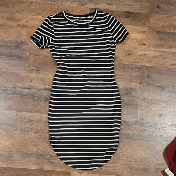 SHEIN Black and White Striped Midi Dress - Picture 1 of 2